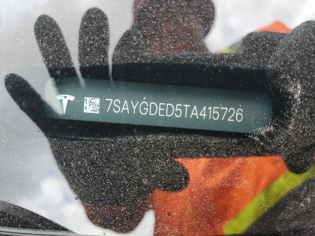 2026 Tesla Model Y VIN: 7SAYGDED5TA415726 Lot: 90366185