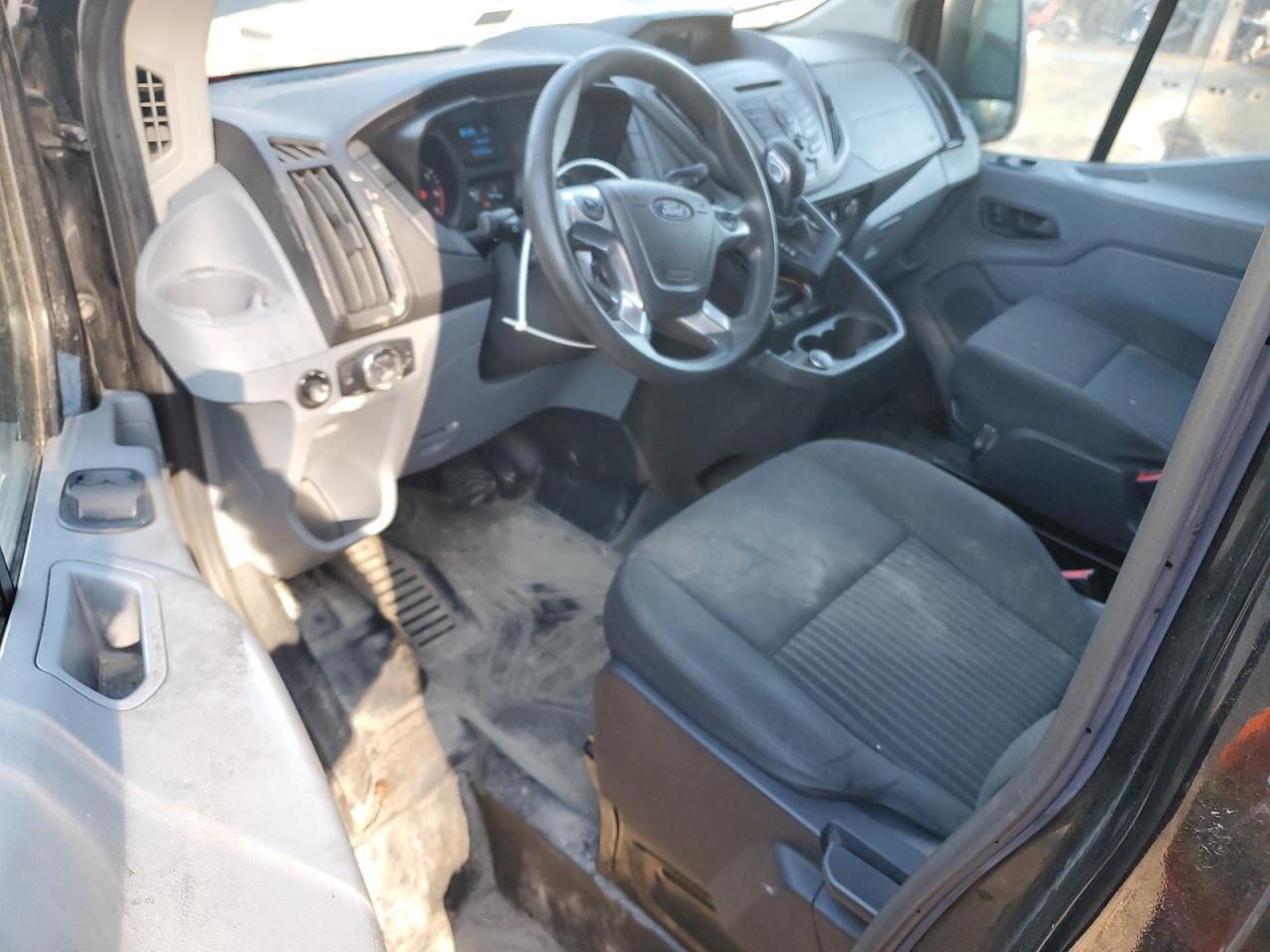 2018 Ford Transit T-250 VIN: 1FTYR3XG1JKA82825 Lot: 81981975