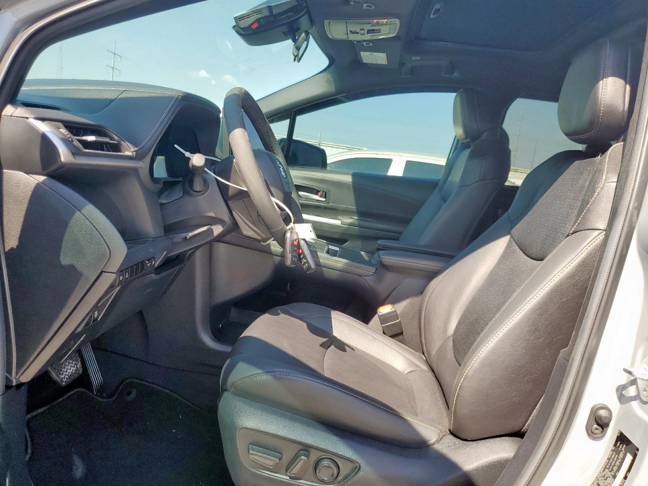 2025 Toyota Sienna Xse VIN: 5TDCSKFC1SS166161 Lot: 85940675