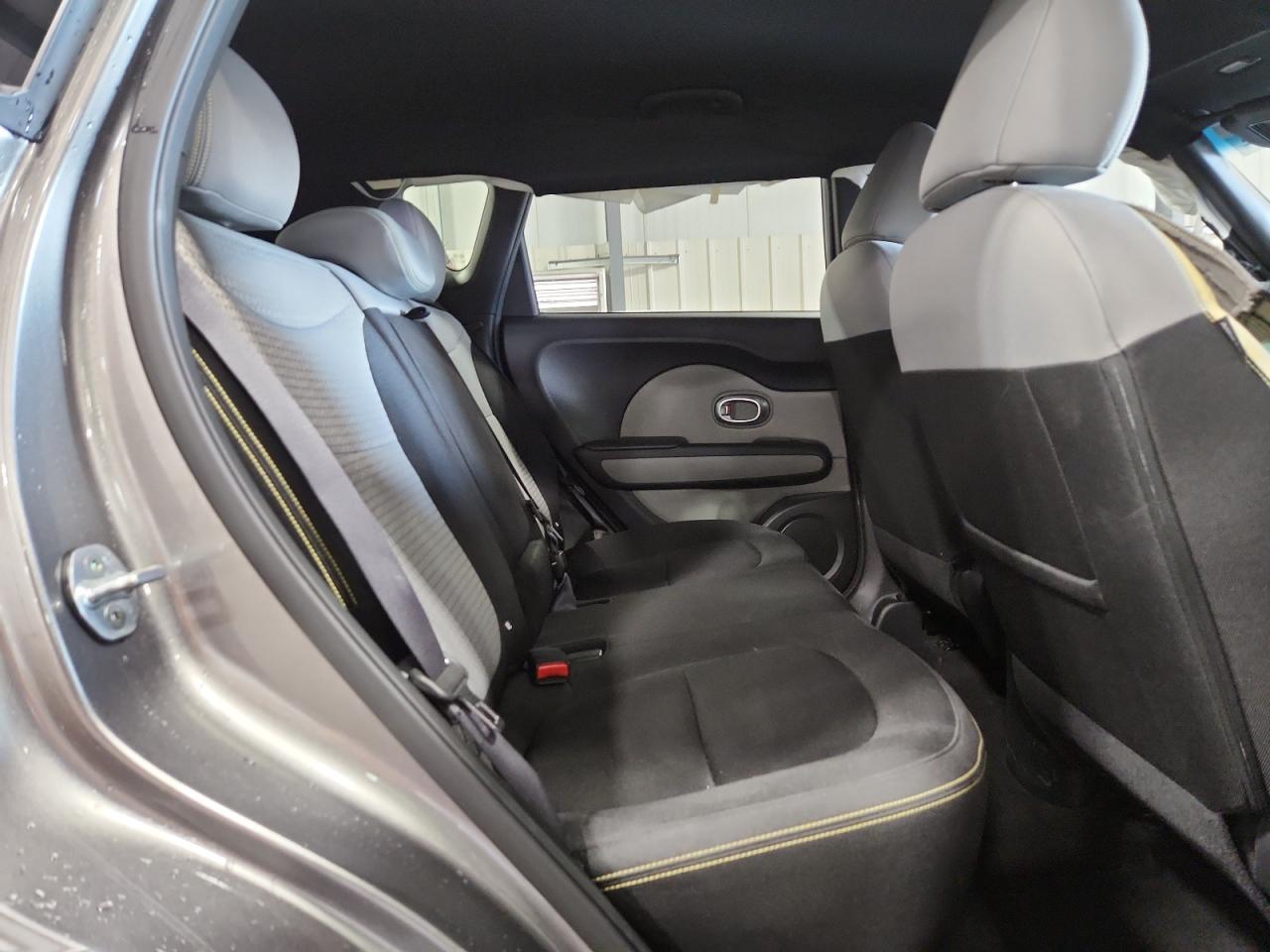 2015 Kia Soul + VIN: KNDJP3A52F7229839 Lot: 84711695