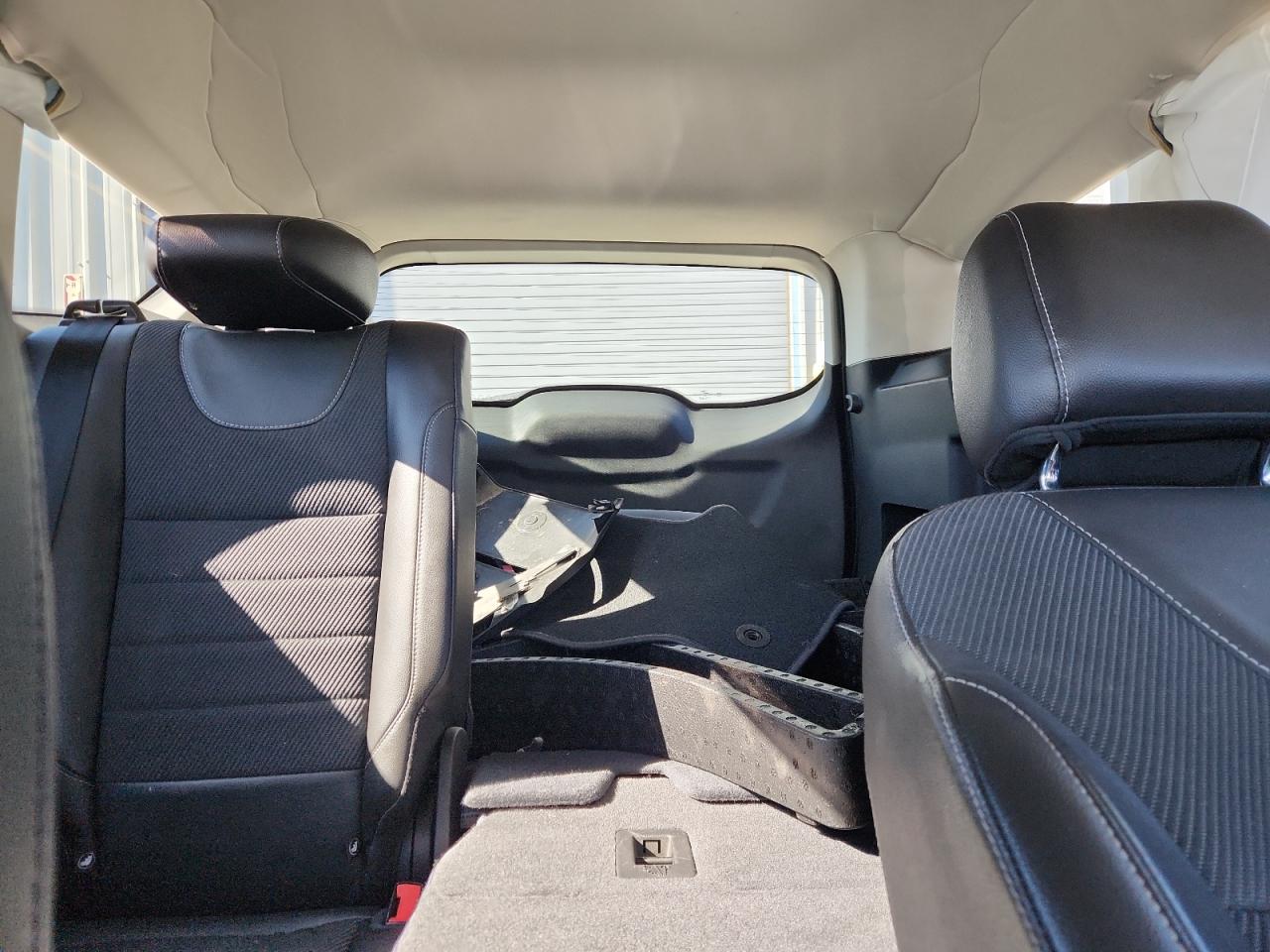 2015 Ford Escape Se VIN: 1FMCU9GX2FUA02600 Lot: 85895295