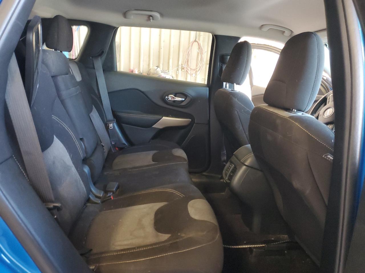 2017 Jeep Cherokee Sport VIN: 1C4PJLAB5HW669757 Lot: 87021195