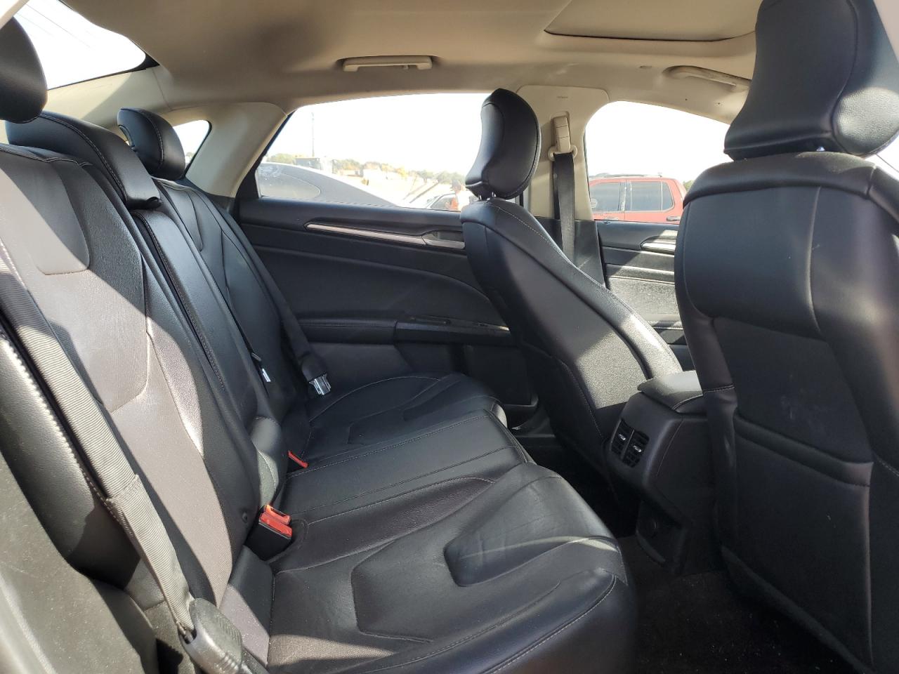 2019 Ford Fusion Titanium VIN: 3FA6P0SU4KR251134 Lot: 89860935