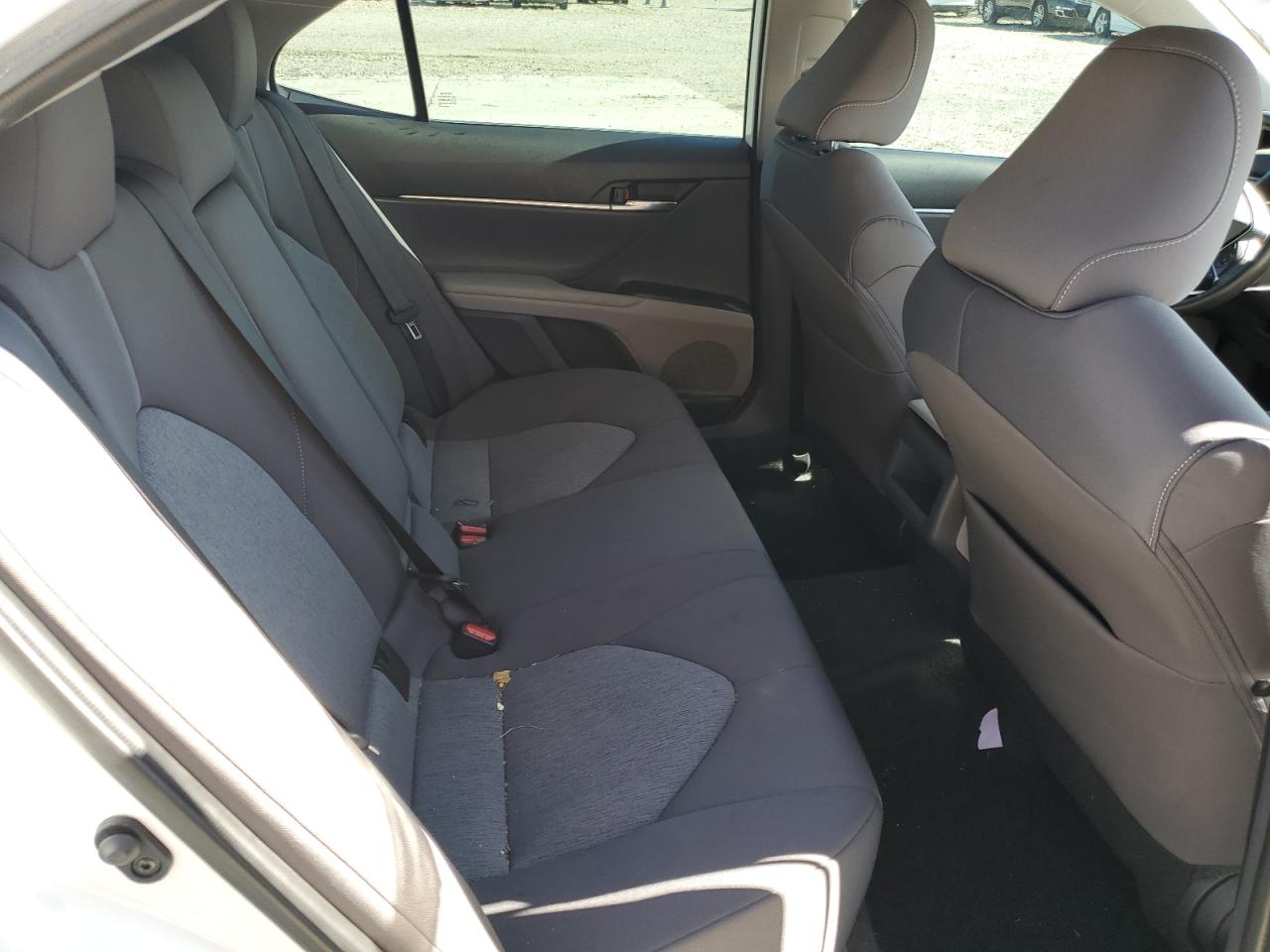 2022 Toyota Camry Le VIN: 4T1R11BK0NU063975 Lot: 85149555