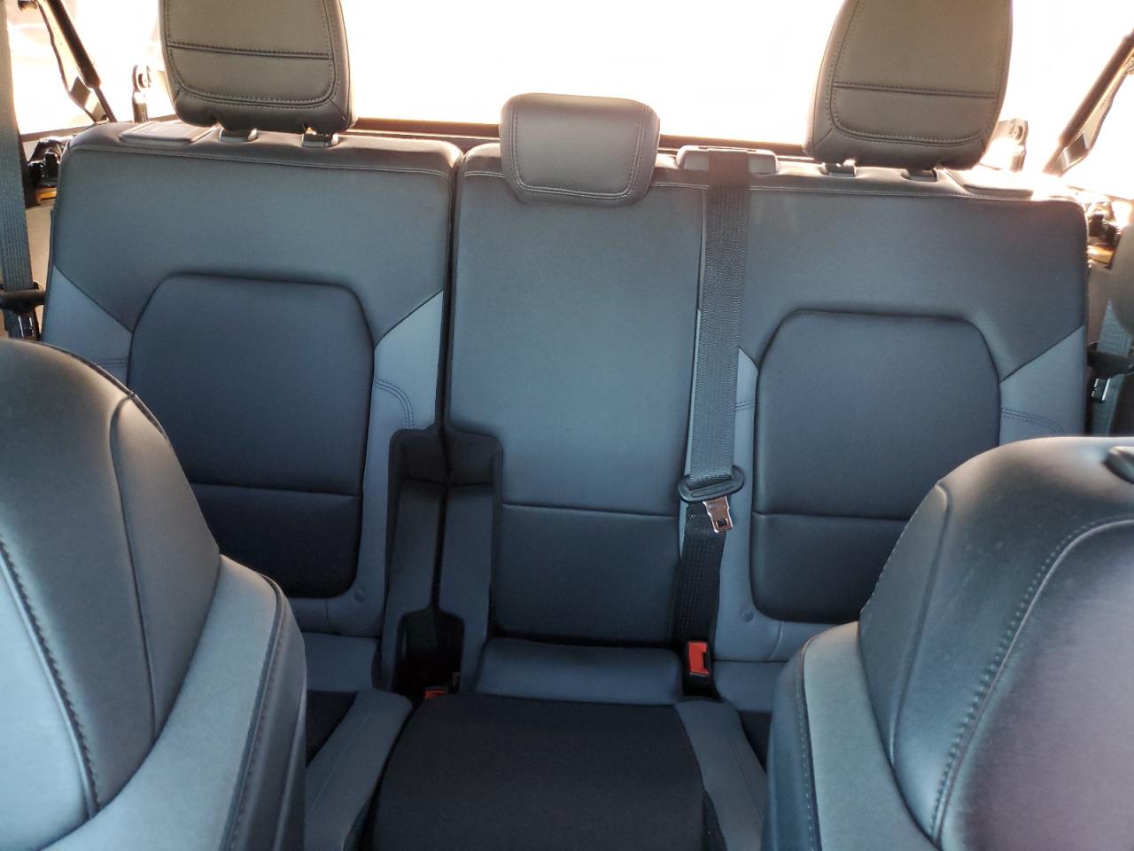 2021 Ford Bronco Base VIN: 1FMEE5DP1MLA93381 Lot: 82452925