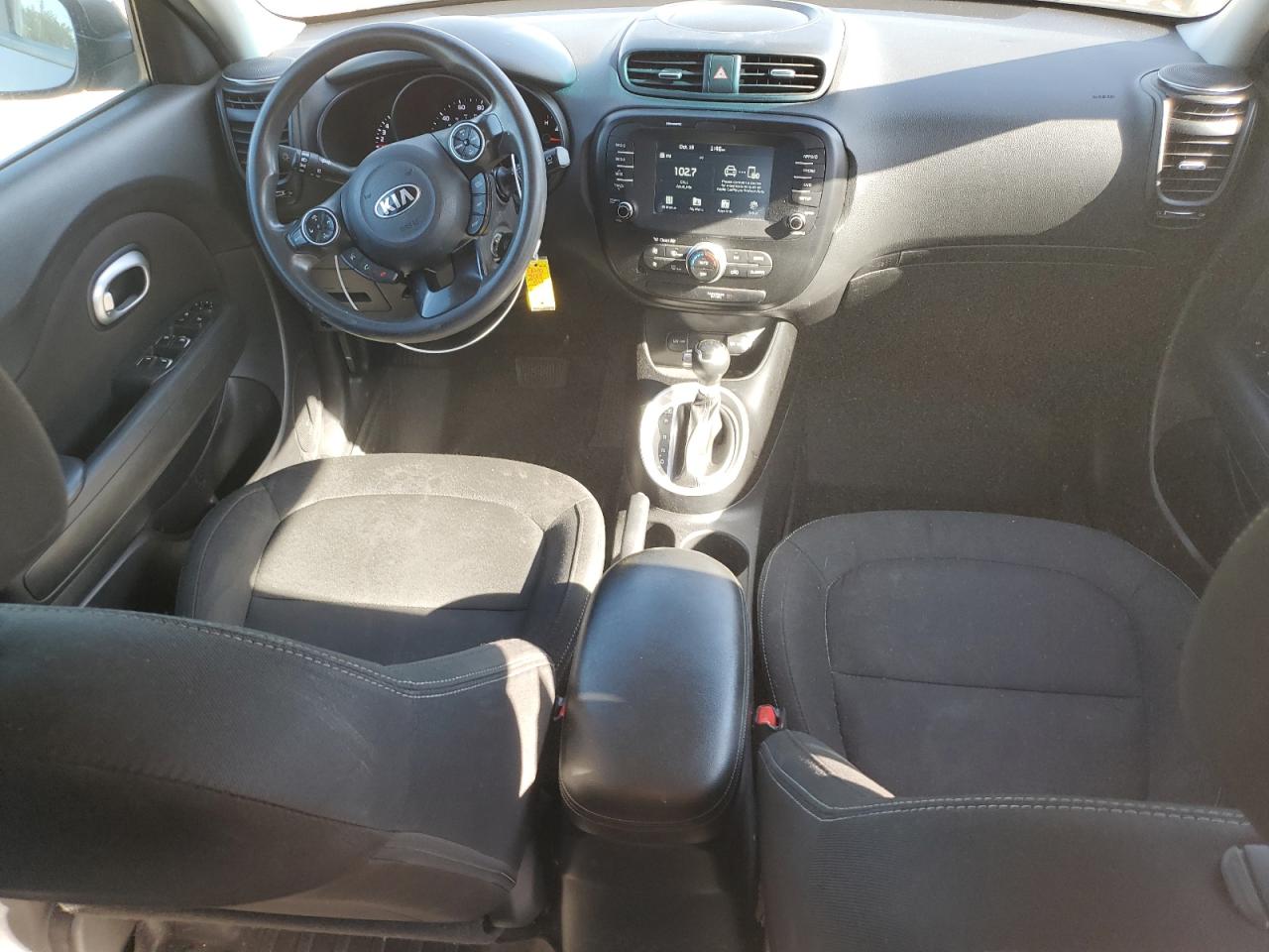 2018 Kia Soul + VIN: KNDJP3A52J7511617 Lot: 87119925