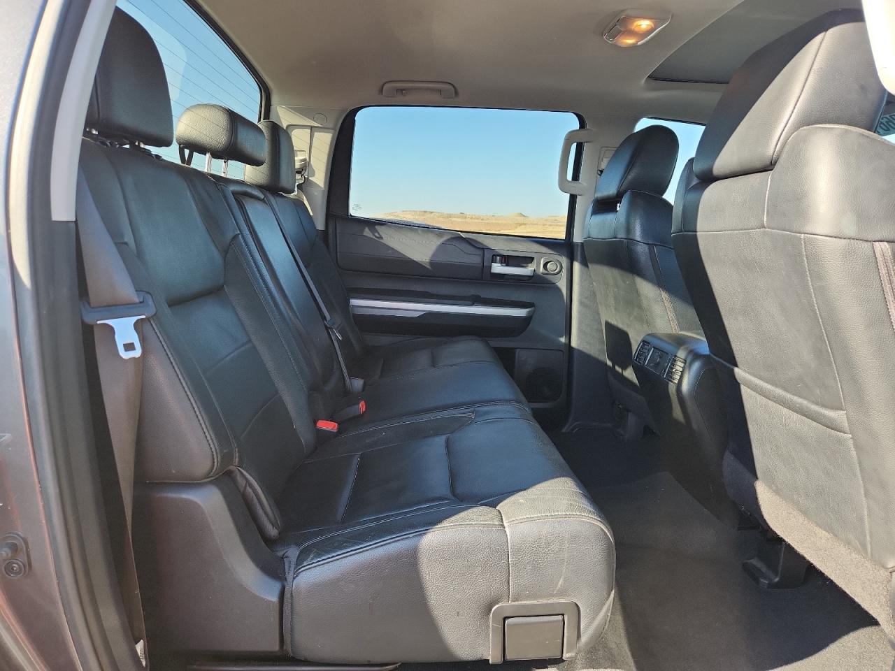 2014 Toyota Tundra Crewmax Limited VIN: 5TFHY5F11EX349725 Lot: 85866175