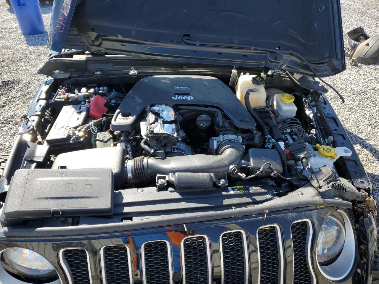 2019 Jeep Wrangler Unlimited Sahara VIN: 1C4HJXEG5KW651736 Lot: 85858505