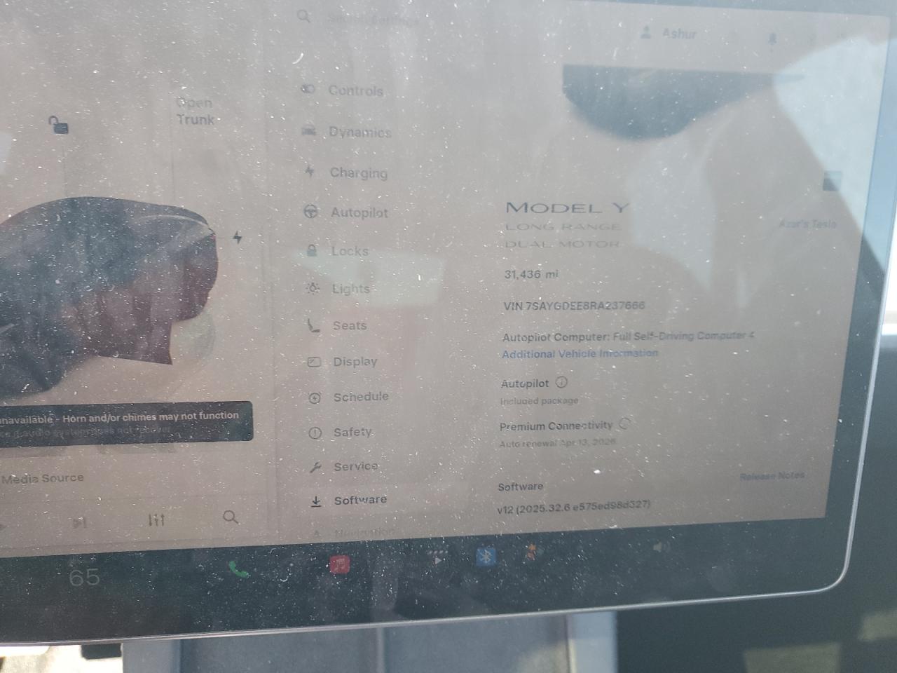 2024 Tesla Model Y VIN: 7SAYGDEE8RA237666 Lot: 85917075