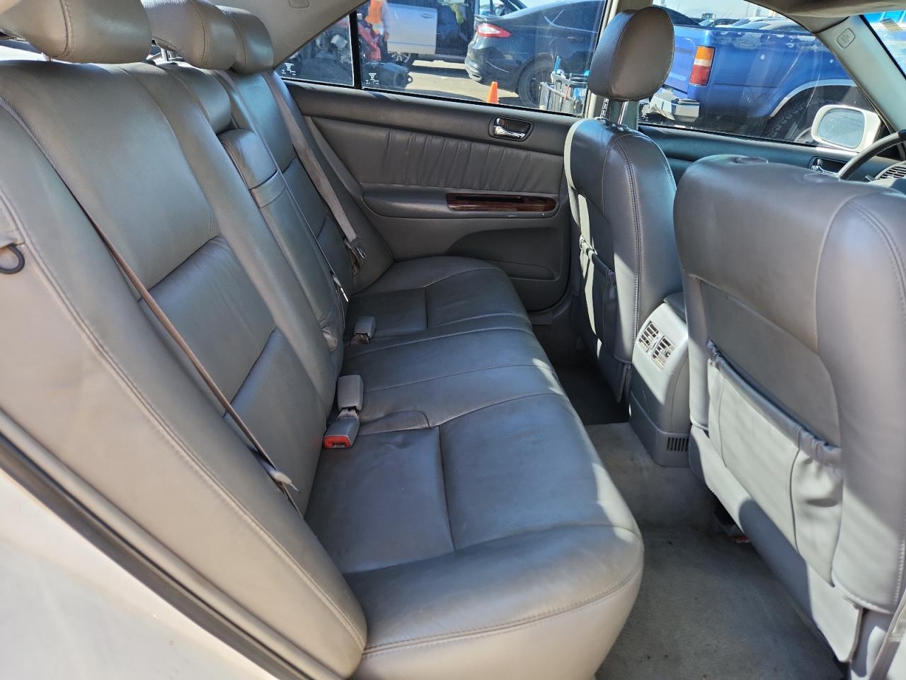 2005 Toyota Camry Le VIN: 4T1BF30K05U621065 Lot: 84452125