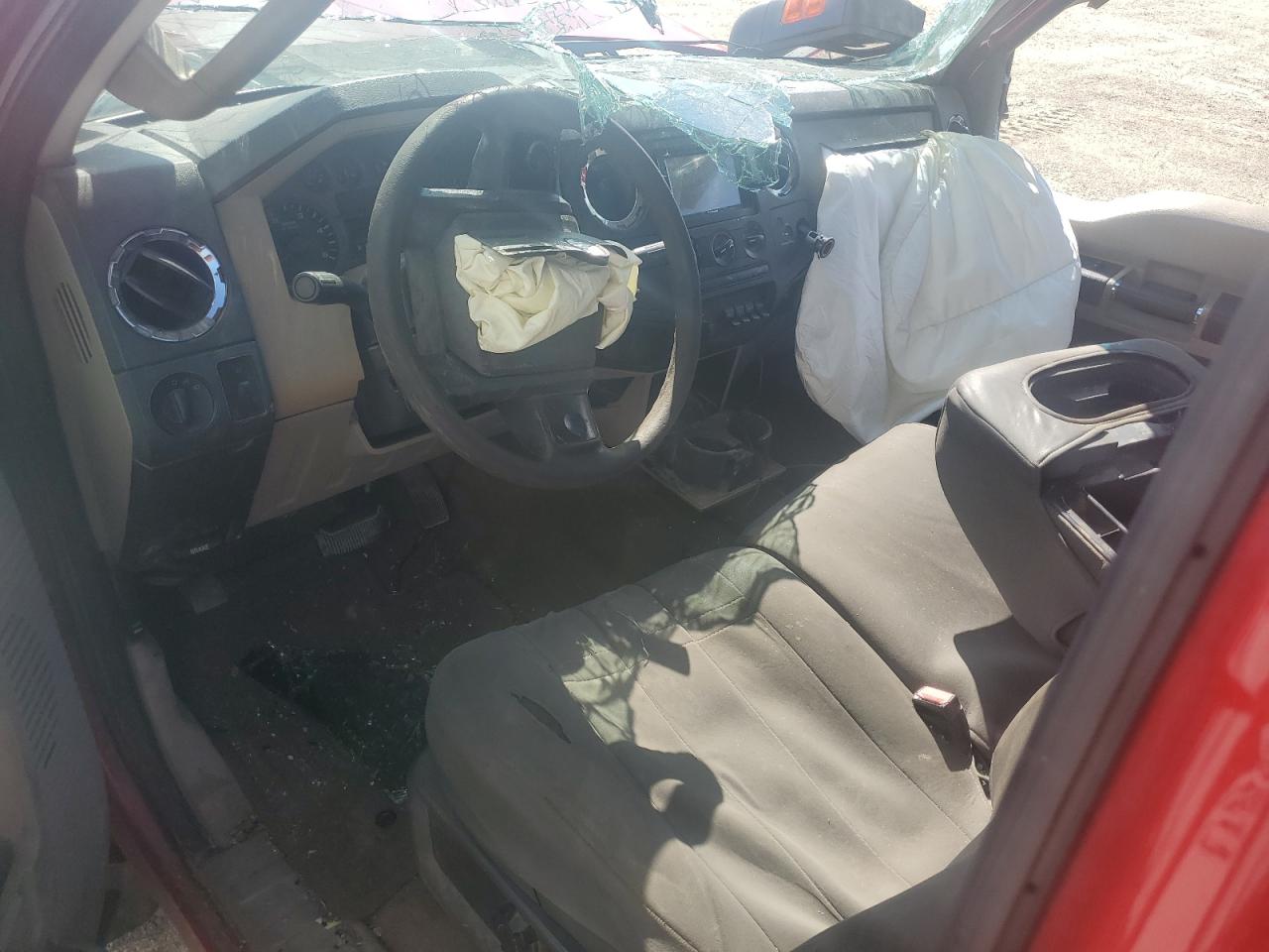 2009 Ford F550 Super Duty VIN: 1FDAF56RX9EA31628 Lot: 81992385