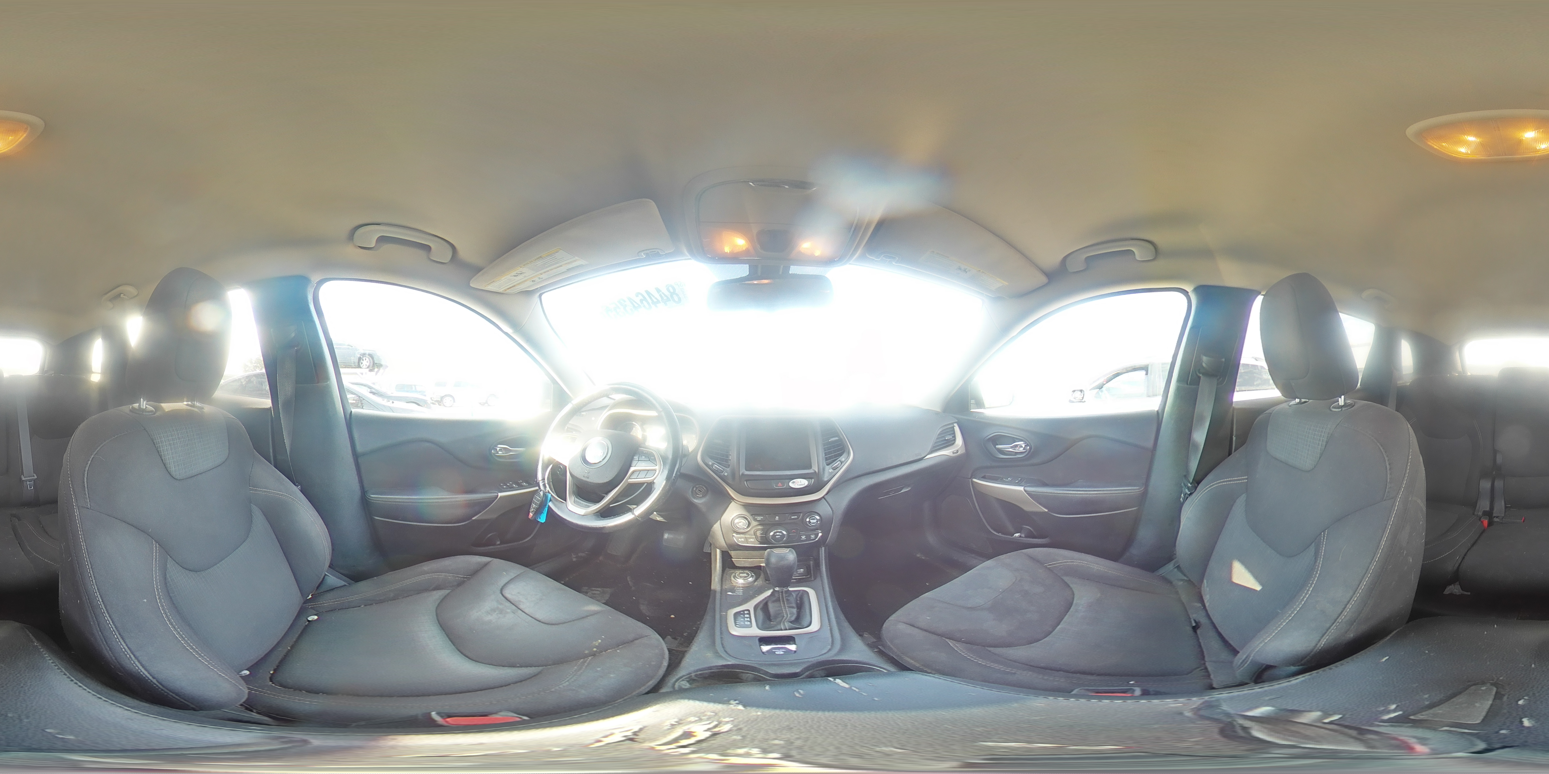 2017 Jeep Cherokee Latitude VIN: 1C4PJMCB8HW646850 Lot: 84464355