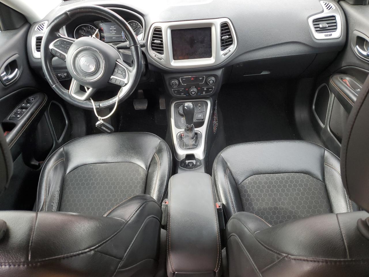 2018 Jeep Compass Latitude VIN: 3C4NJDBB7JT349590 Lot: 90056835