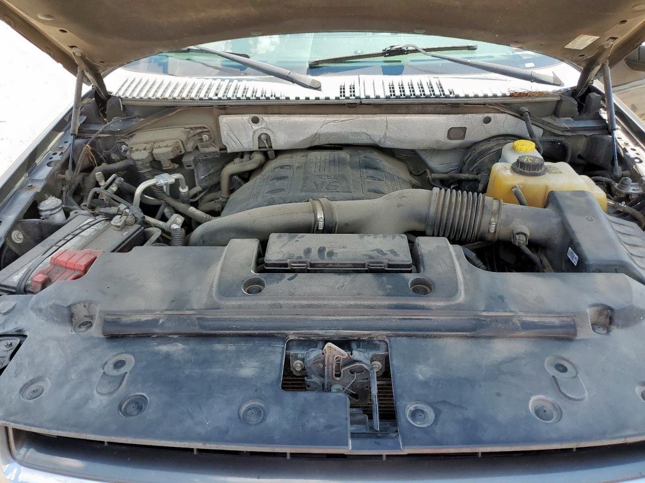 2016 Ford Other VIN: 1FMJU1HTXGEF27579 Lot: 81922515