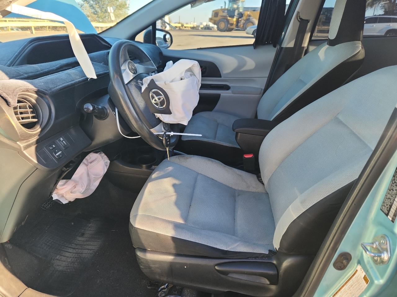 2014 Toyota Prius C VIN: JTDKDTB3XE1077336 Lot: 84813465