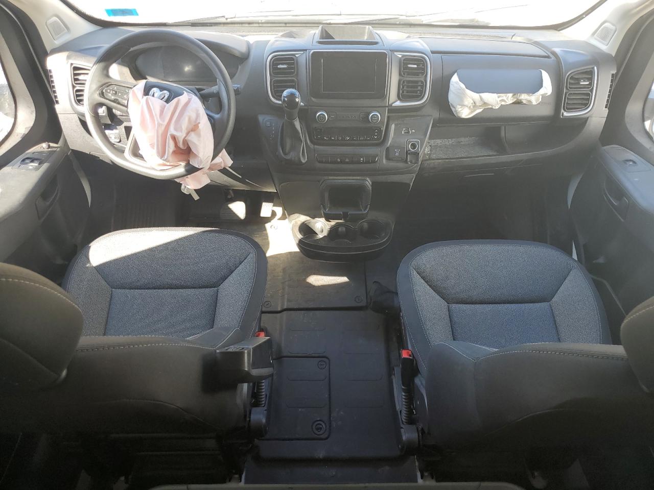 2025 Ram Promaster 2500 2500 High VIN: 3C6LRVDG5SE539660 Lot: 71651005