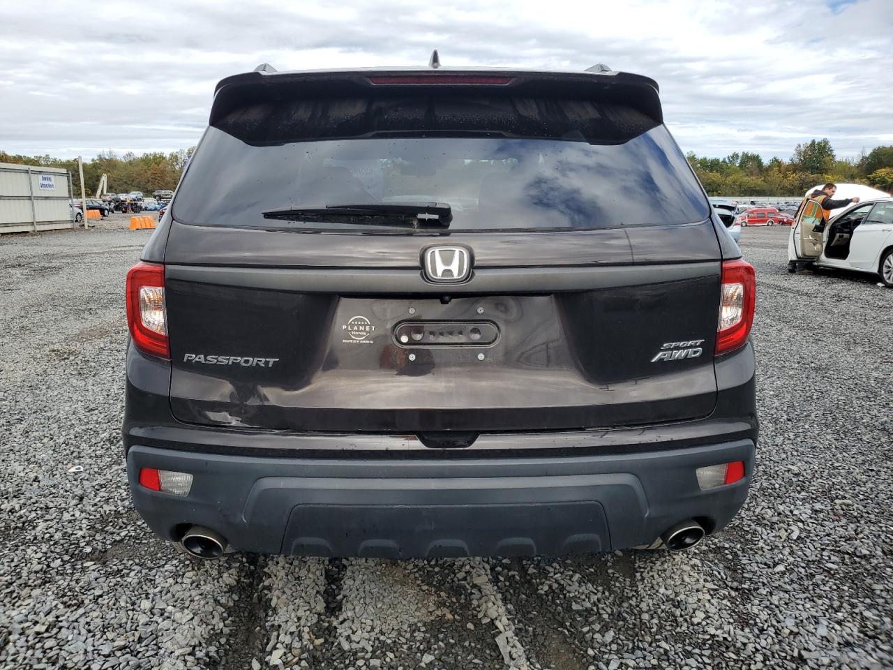 2019 Honda Passport Sport VIN: 5FNYF8H26KB014057 Lot: 82300395