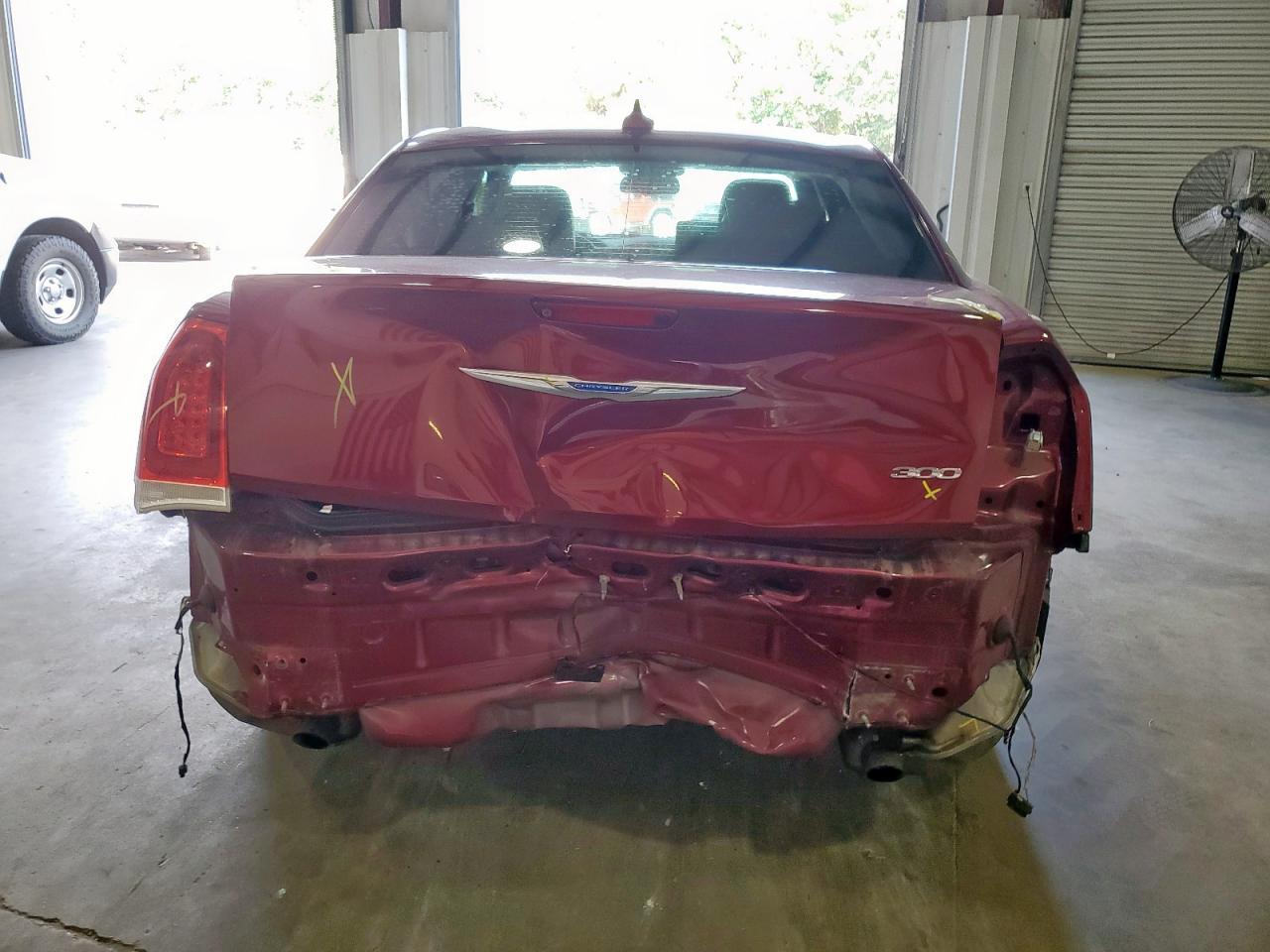 2018 Chrysler 300 Touring VIN: 2C3CCAAG8JH308377 Lot: 84455295