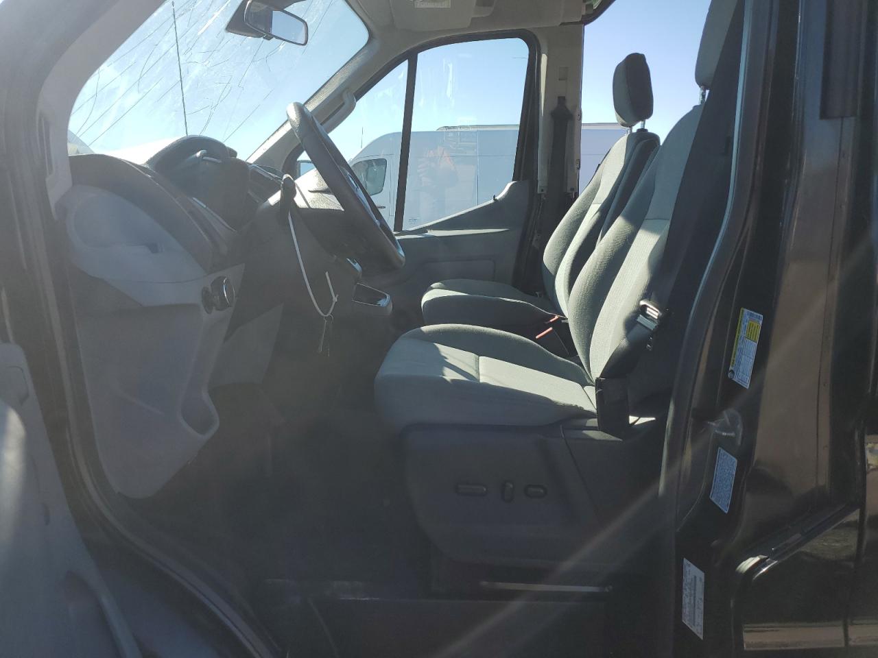 2015 Ford Transit Delivery Van VIN: 1FBVU4XV9FKA74862 Lot: 87049385