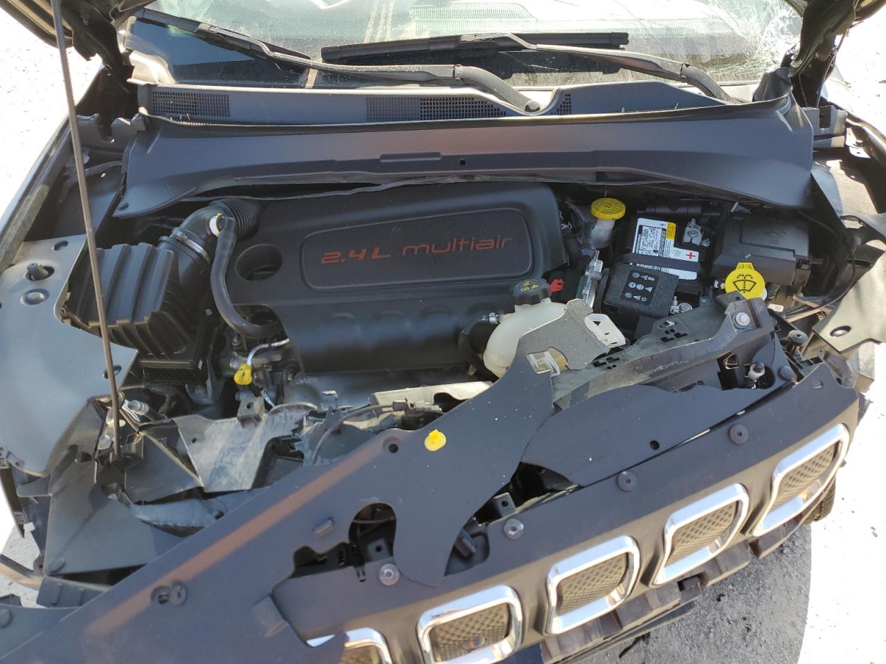 2022 Jeep Compass Latitude VIN: 3C4NJDBB7NT234087 Lot: 81986735