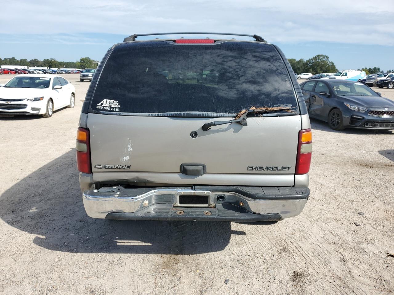 2002 Chevrolet Tahoe C1500 VIN: 1GNEC13Z52J169562 Lot: 81831655