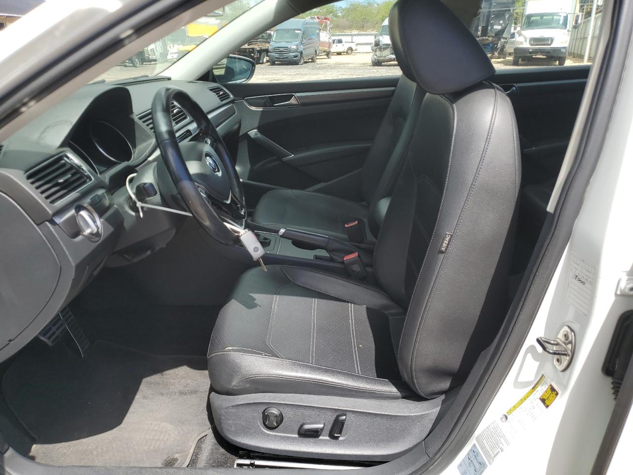 2017 Volkswagen Passat R-Line VIN: 1VWDT7A34HC067377 Lot: 84054685