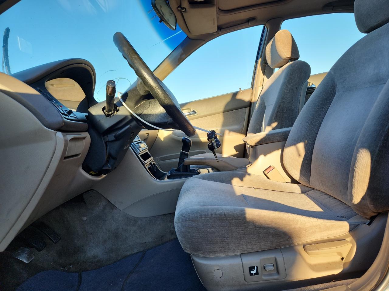 1996 Honda Accord Ex VIN: 1HGCD5559TA063830 Lot: 87412865