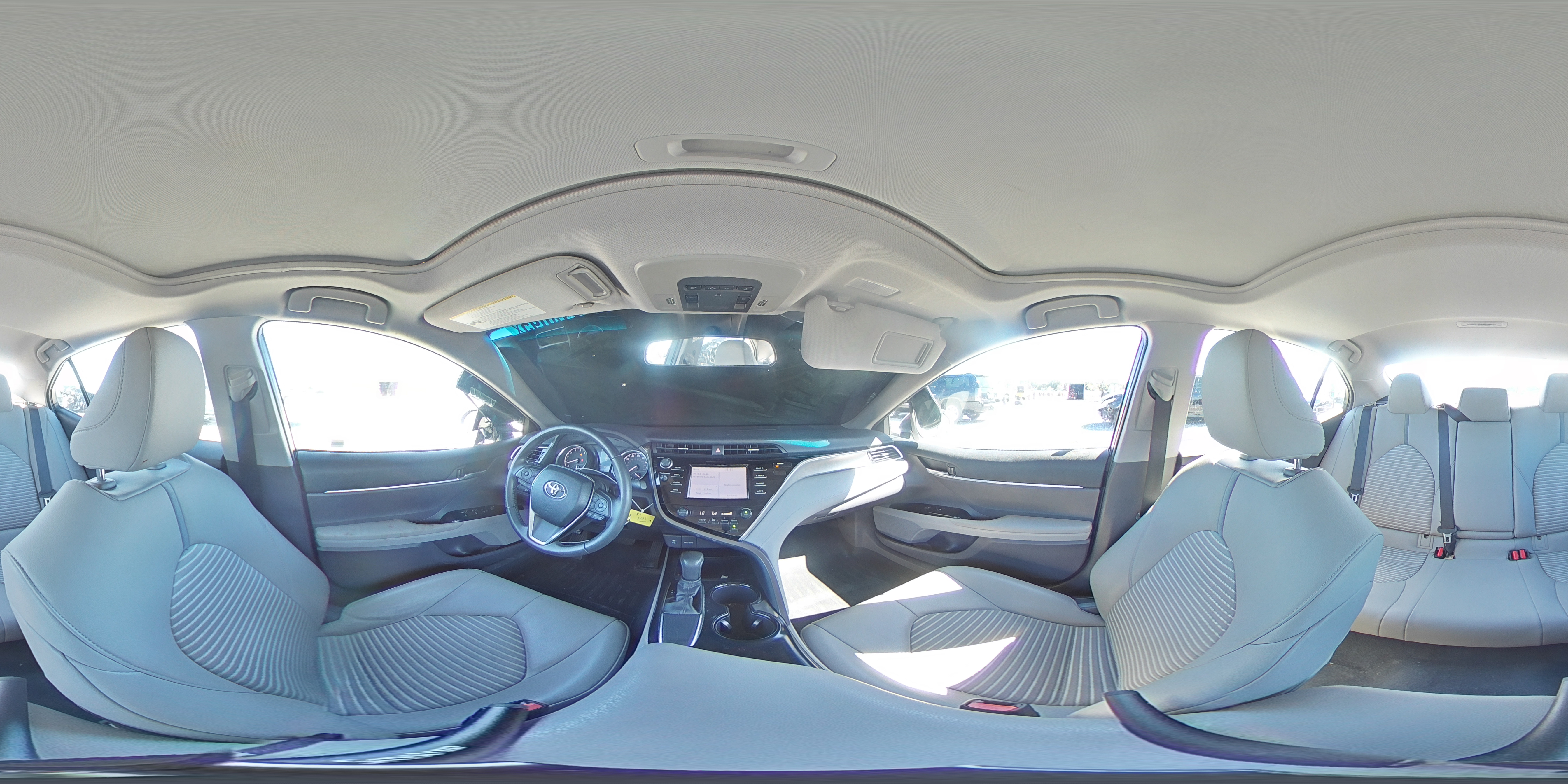 2018 Toyota Camry L VIN: 4T1B11HK2JU045223 Lot: 86314095