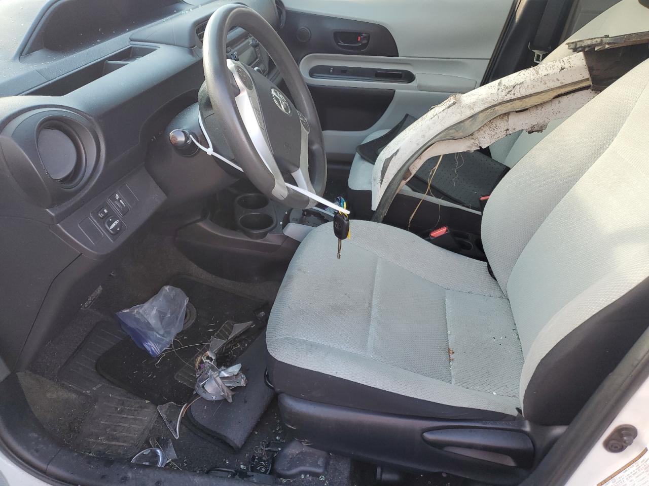 2012 Toyota Prius C VIN: JTDKDTB37C1521169 Lot: 82318165