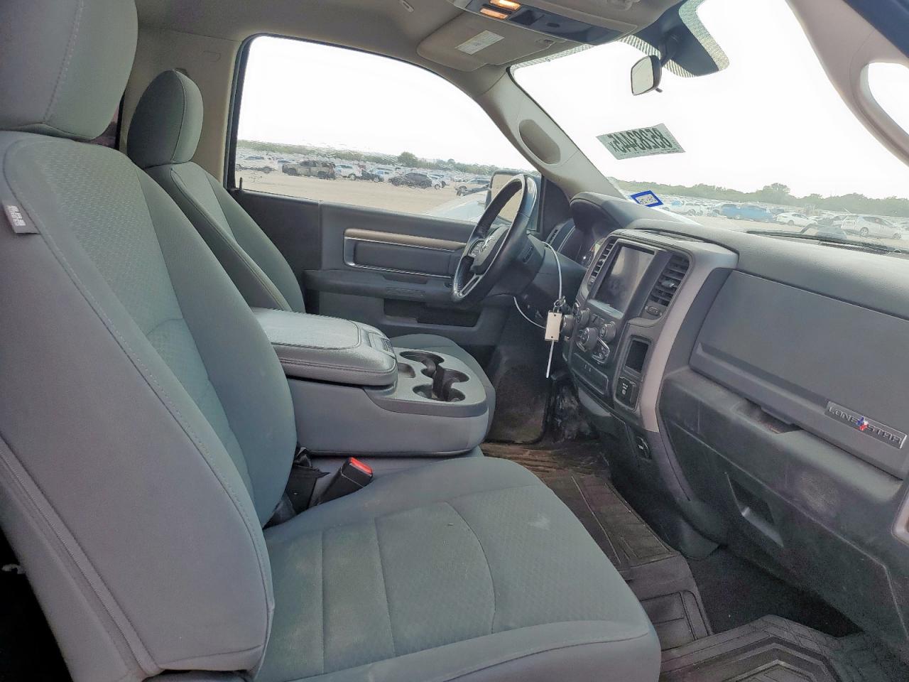 2018 Ram 1500 St VIN: 3C6JR6AT8JG129419 Lot: 85283445