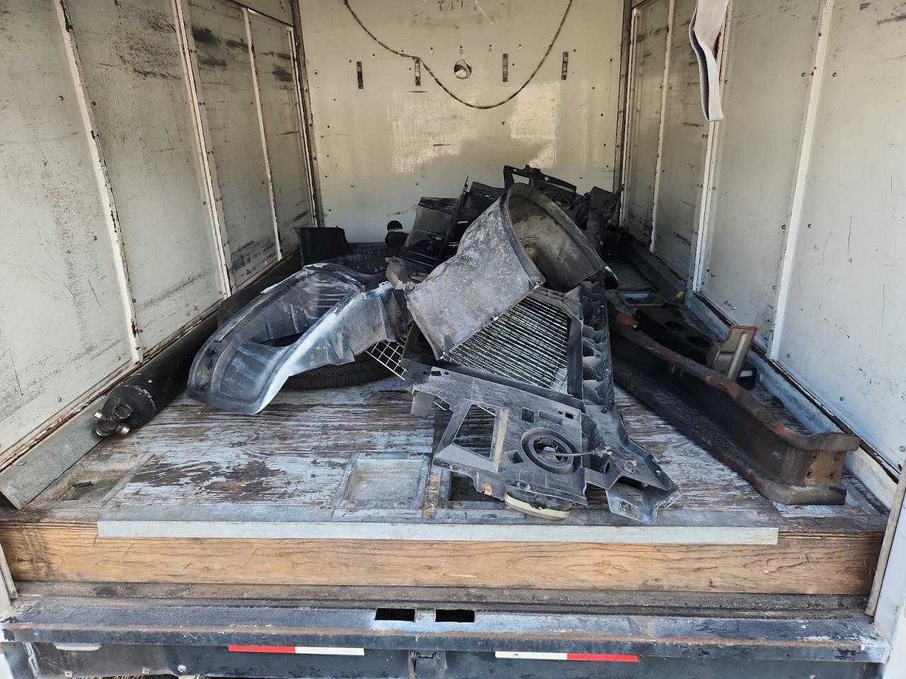 2008 GMC Savana Cutaway G3500 VIN: 1GDGG31C581911625 Lot: 84523475