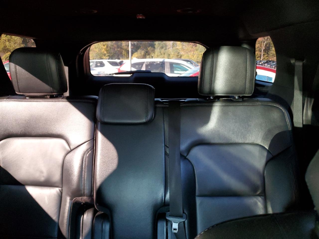 car-image car-image
