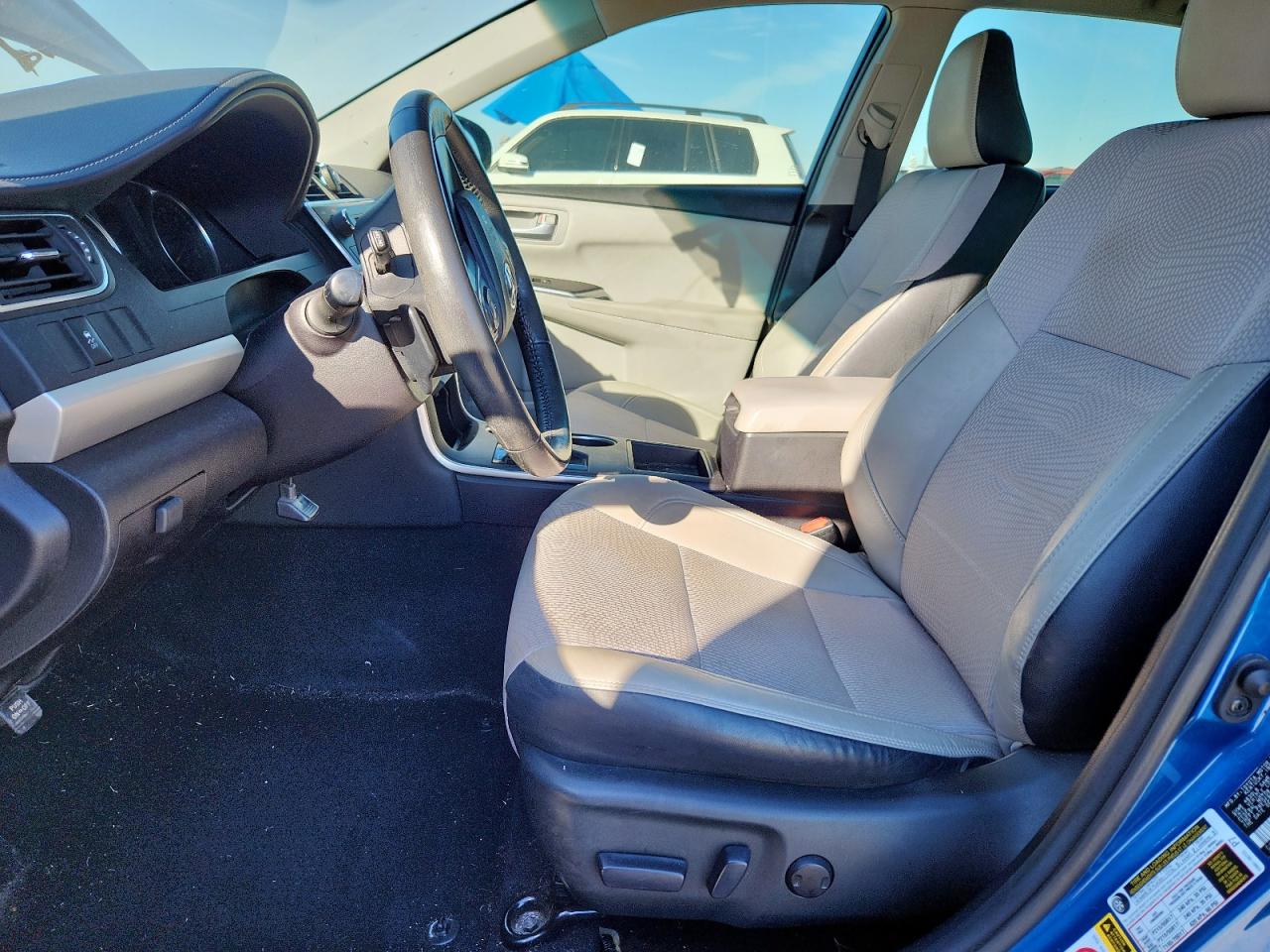 2017 Toyota Camry Le VIN: 4T1BF1FK5HU670617 Lot: 85540255