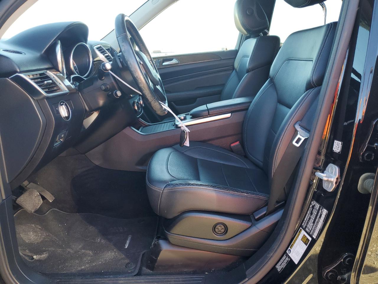 2015 Mercedes-Benz Ml 350 VIN: 4JGDA5JB2FA563934 Lot: 86833585