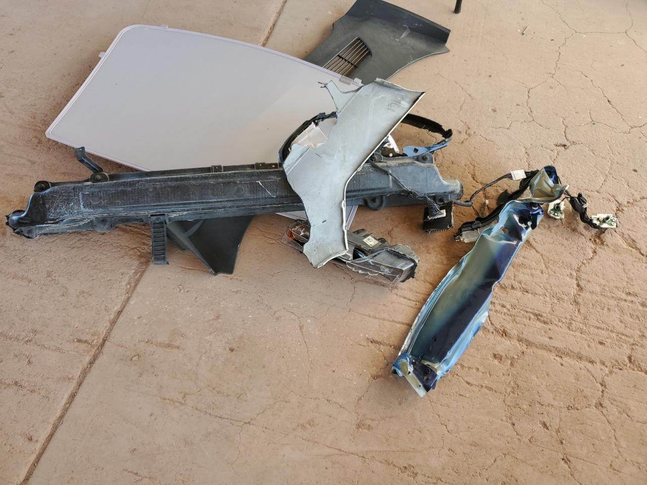 2023 Tesla Model Y VIN: 7SAYGDEF2PF599968 Lot: 86606075