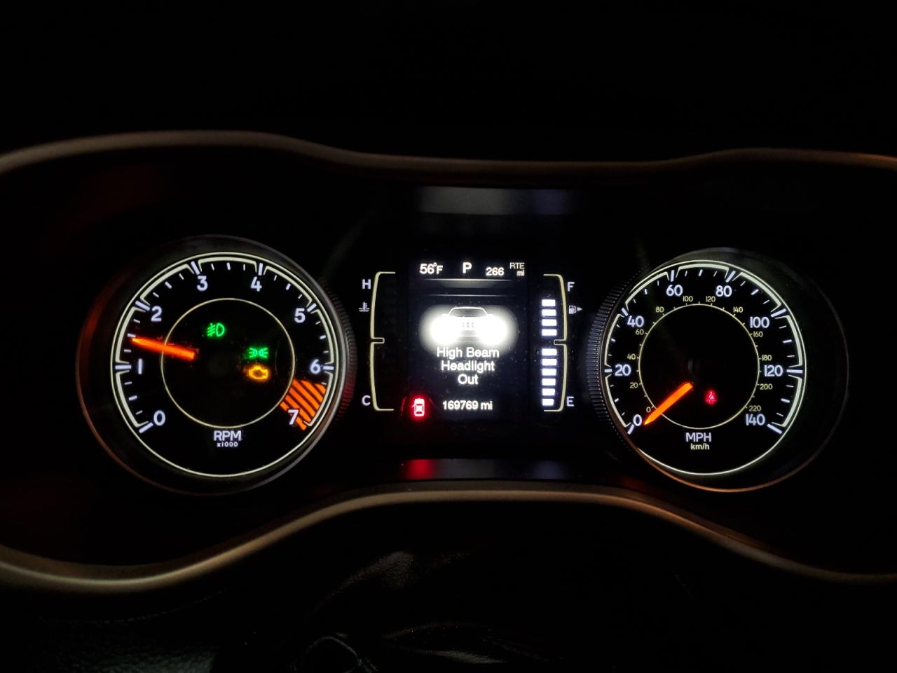 2015 Jeep Cherokee Latitude VIN: 1C4PJMCB1FW640952 Lot: 89728195