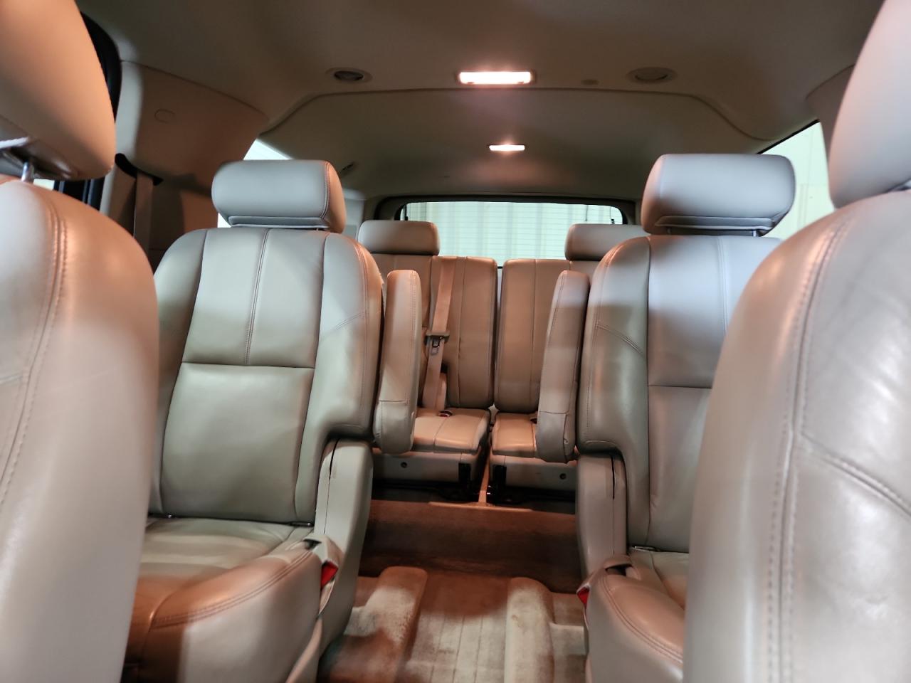 2010 GMC Yukon Xl K1500 Slt VIN: 1GKUKKE37AR223972 Lot: 84374445