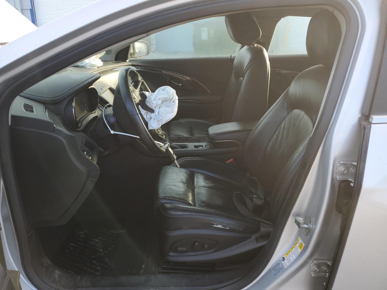 2015 Buick Lacrosse VIN: 1G4GB5G38FF152373 Lot: 84816975