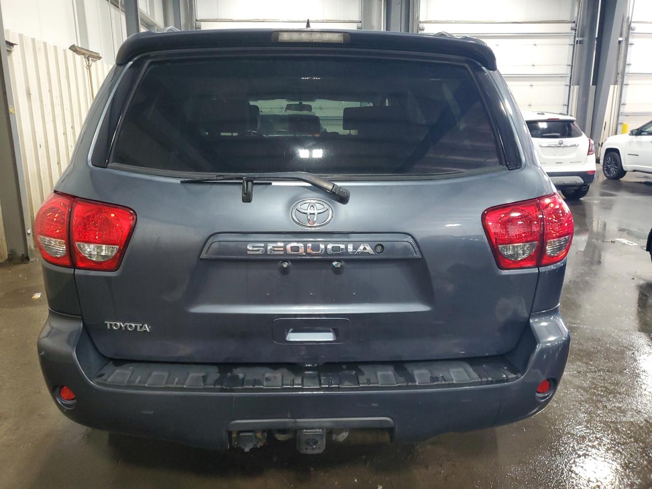 2010 Toyota Sequoia Sr5 VIN: 5TDBM5G18AS001162 Lot: 89591405