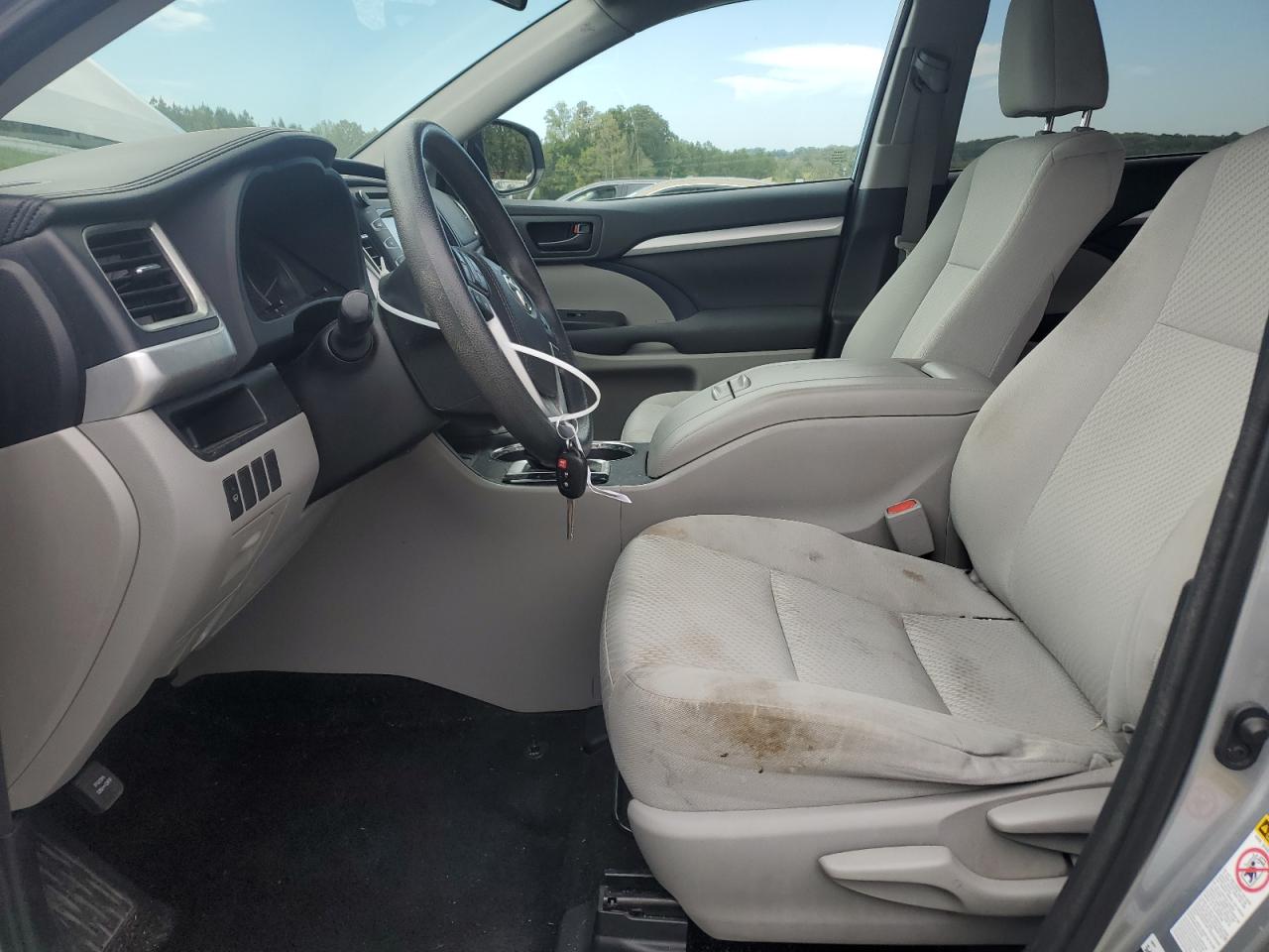 2016 Toyota Highlander Le VIN: 5TDBKRFH9GS299578 Lot: 84879105