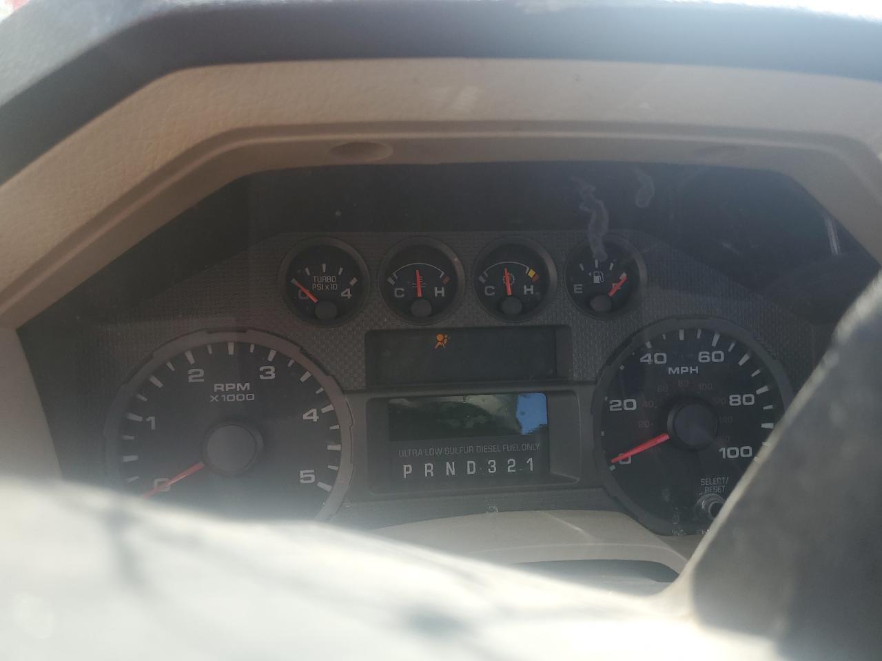 2009 Ford F550 Super Duty VIN: 1FDAF56RX9EA31628 Lot: 81992385