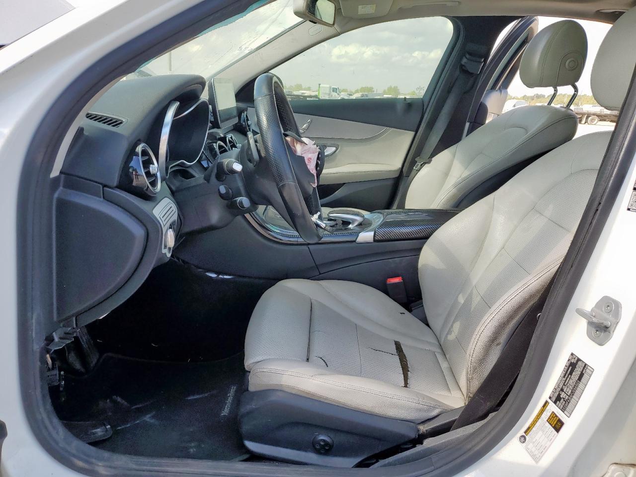 2015 Mercedes-Benz C 300 VIN: 55SWF4JB6FU056503 Lot: 86190245