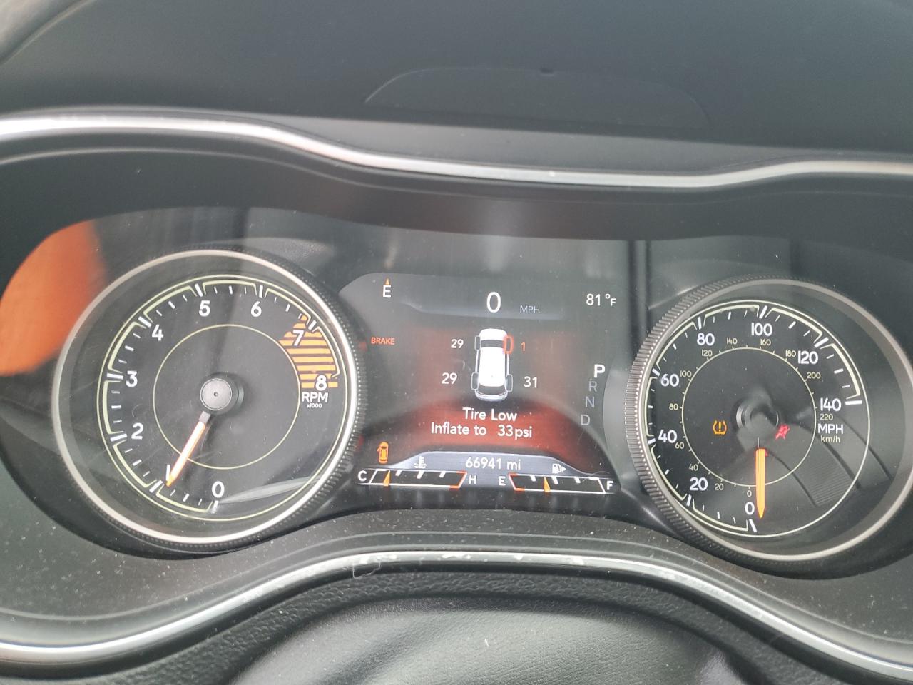 2019 Jeep Cherokee Limited VIN: 1C4PJMDX1KD377958 Lot: 82437445