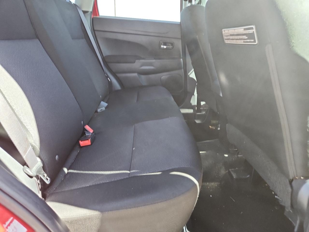 2011 Mitsubishi Outlander Sport Es VIN: JA4AP3AUXBZ010336 Lot: 87107675