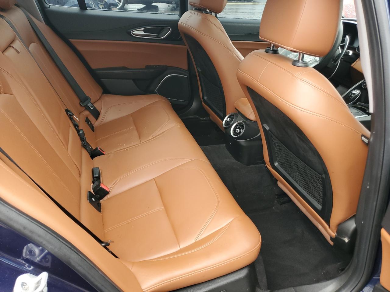 2018 Alfa Romeo Giulia Q4 VIN: ZARFAEDNXJ7570791 Lot: 90698755