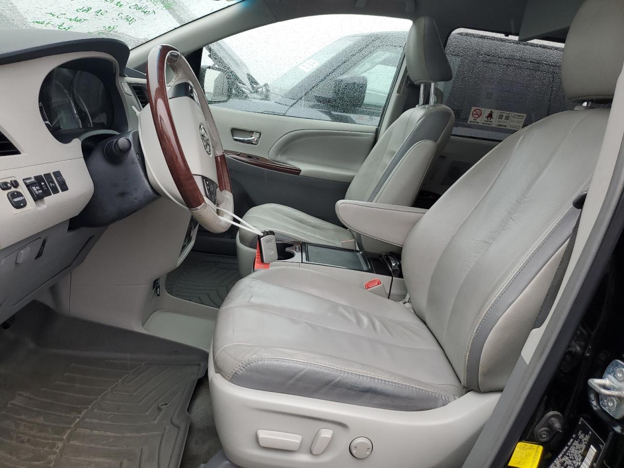 2012 Toyota Sienna Xle VIN: 5TDDK3DC2CS032595 Lot: 85866935