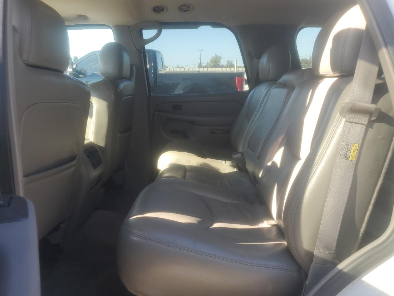 2005 GMC Yukon VIN: 1GKEC13V35J152483 Lot: 84877335