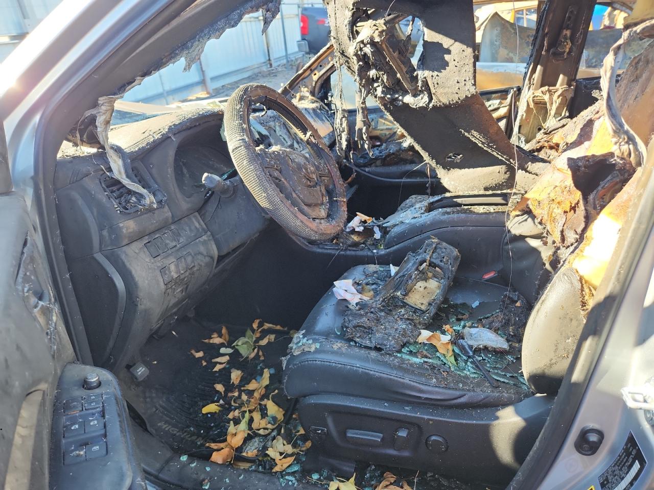 2018 Toyota Highlander Se VIN: 5TDJZRFH0JS533167 Lot: 89695885