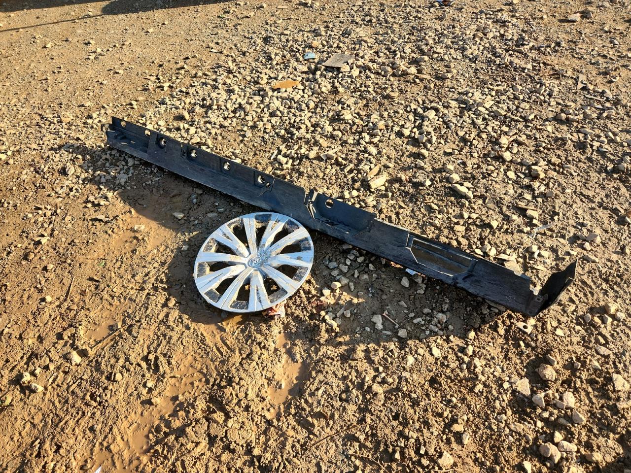 2019 Toyota Camry L VIN: 4T1B11HK3KU753160 Lot: 85645045