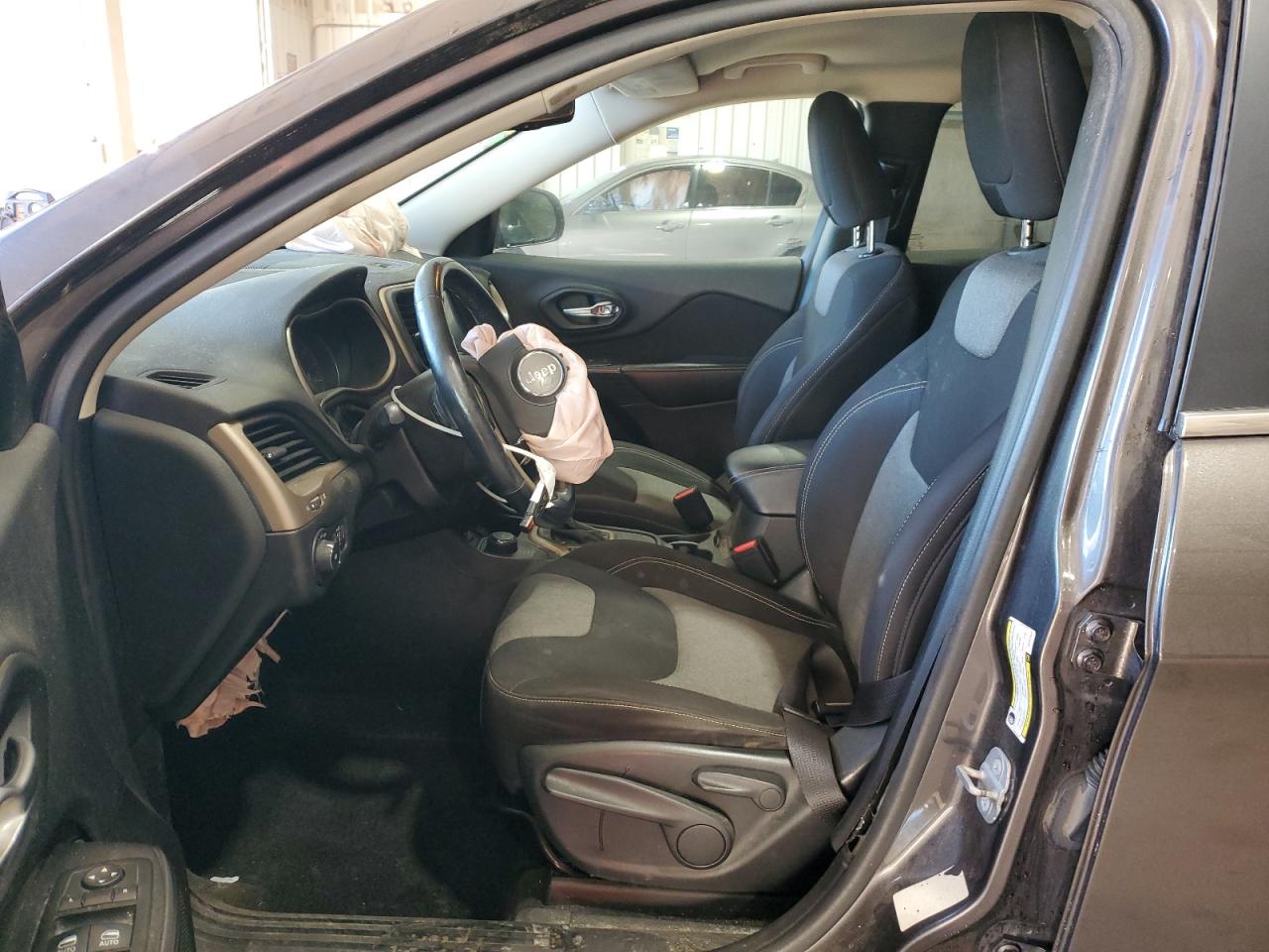 2014 Jeep Cherokee Latitude VIN: 1C4PJMCB2EW297843 Lot: 85495155